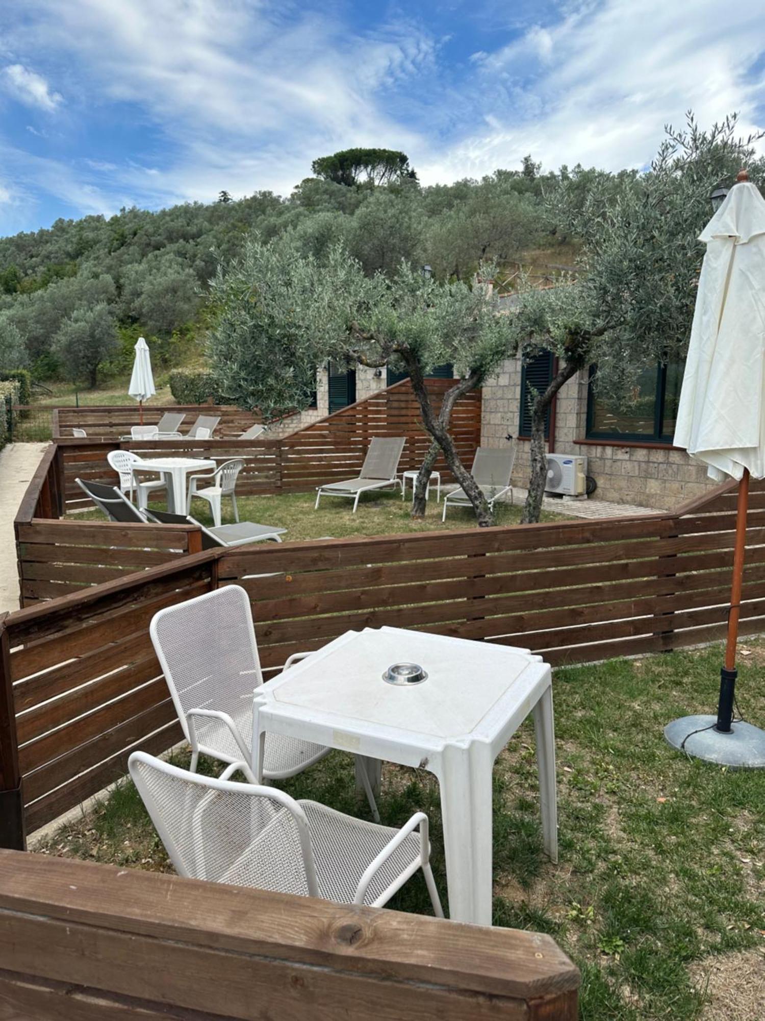 Hotel Villa De Santis Montefranco Extérieur photo